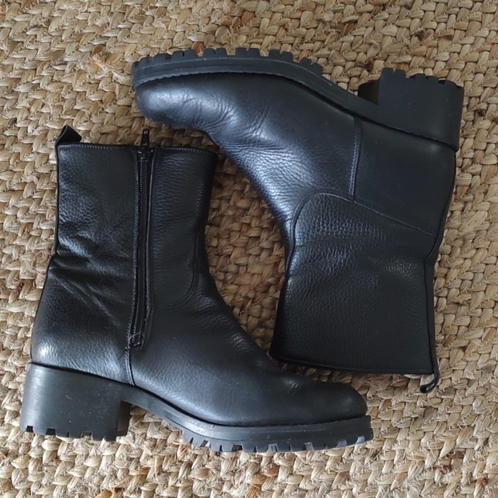 Santana Canada Black Leather Mid-Calf Zip Boots - Picture 6 of 9